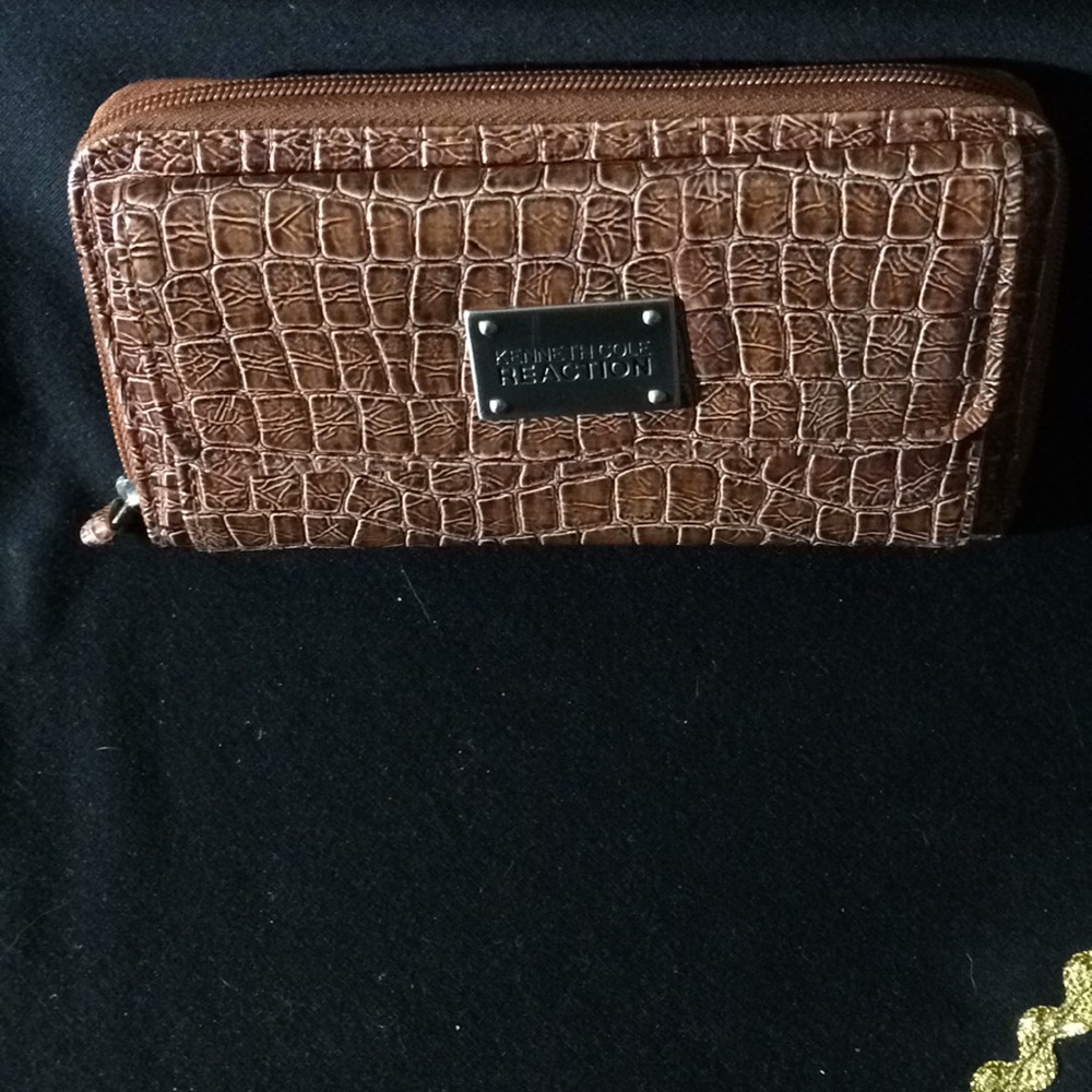 Kenneth Cole WAllace ID pocket Credit Cards